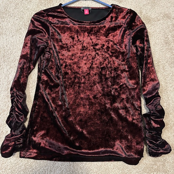 Vince Camuto Tops - Vince Camuto velvety top